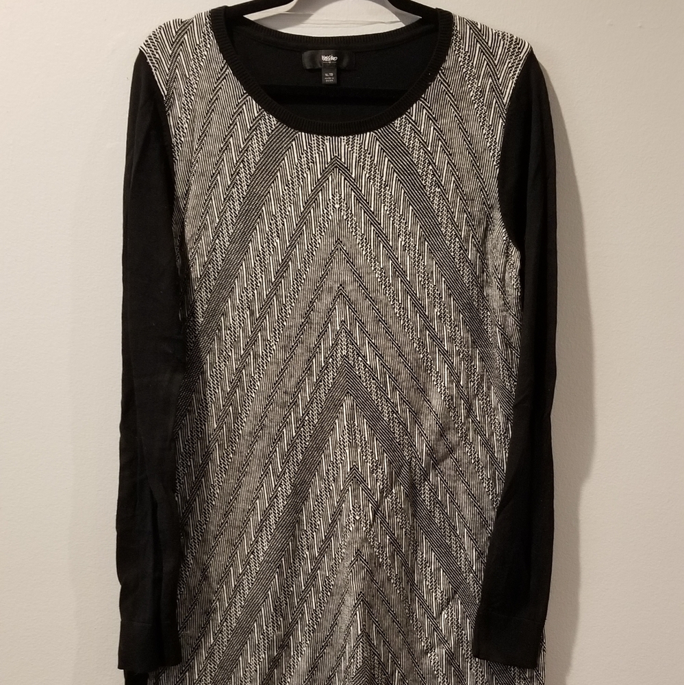 Black & White Sweater Dress - XLarge